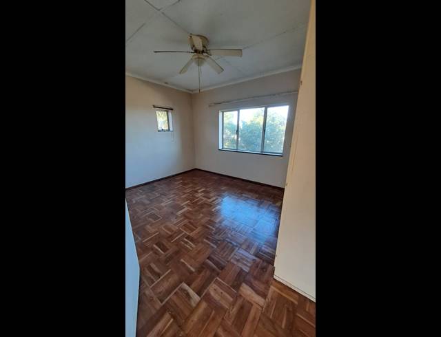 2 bed property to rent in OCEAN VIEW